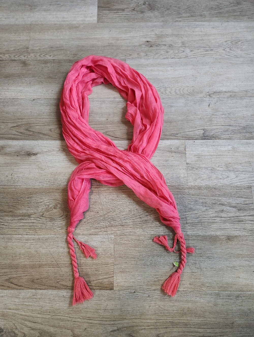 Lightweight Pink Women’s Scarf with Tassels